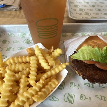 Shake Shack - Burgers Near Me - Houston, Texas