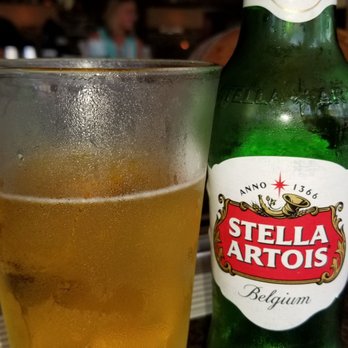 Burt & Max's - Eating before the band comes on - Bars Near Me - Delray Beach, Florida