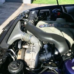 2007 Alpina B7 500 HP V8 4.3L engine. Top speed 197 mph.