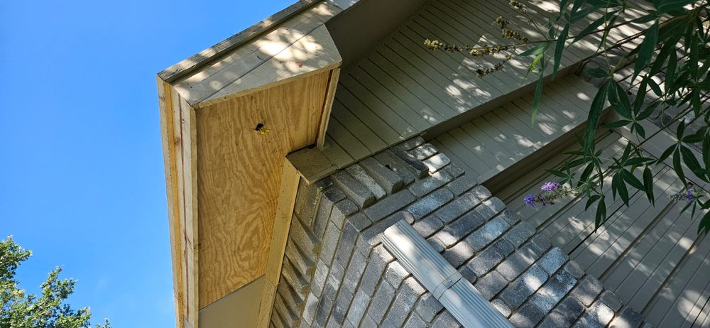 Slide of Aztec Roofing and Construction