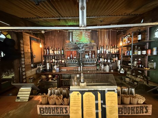 Mad Oak Bar ‘N’ Yard by null