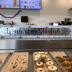 Dunkin' - Decor