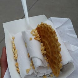 Waterfront Artisan Market - Taro ice cream with peanuts $6