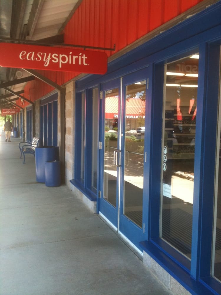 EASY SPIRIT Updated September 2024 1000 Pat Nash Dr, Branson