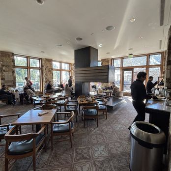 St. Regis Bar - Inside the restaurant - Lounges Near Me - Park City, Utah St. Regis Bar - Inside the restaurant - Lounges Near Me - Park City, Utah