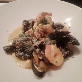 Salum Restaurant - Mussells with shrimp - New American Near Me - Dallas, Texas Salum Restaurant - Mussells with shrimp - New American Near Me - Dallas, Texas