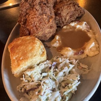 Culinary Dropout - Fried Chicken - Buttermilk biscuit, smashed potato w/gravy - New American Near Me - Scottsdale, Arizona Culinary Dropout - Fried Chicken - Buttermilk biscuit, smashed potato w/gravy - New American Near Me - Scottsdale, Arizona
