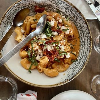 Von's 1000 Spirits - Tuscan Chicken Pasta - New American Near Me - Seattle, Washington Von's 1000 Spirits - Tuscan Chicken Pasta - New American Near Me - Seattle, Washington