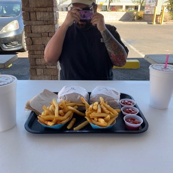 Lenny's Burger Shop - Country Cowboy Burger Combo - Burgers Near Me - Phoenix, Arizona Lenny's Burger Shop - Country Cowboy Burger Combo - Burgers Near Me - Phoenix, Arizona