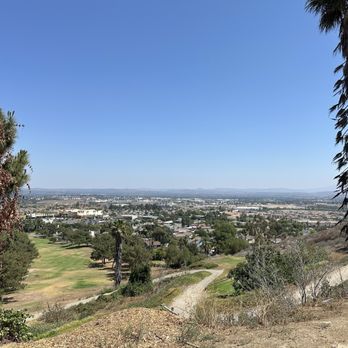 Indian Hills Golf Course - Golf Near Me - Riverside, California