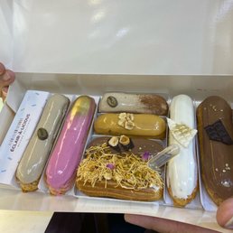 8 eclairs (4 big and 4 small) 8 eclairs (4 big and 4 small)