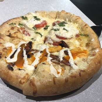 Mellow Mushroom Clearwater - Buffalo Chicken and Great White - Pizza Near Me - Clearwater, Florida Mellow Mushroom Clearwater - Buffalo Chicken and Great White - Pizza Near Me - Clearwater, Florida
