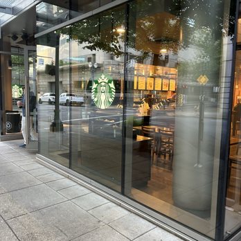 Starbucks - Front window facade - Coffee & Tea Near Me - Portland, Oregon