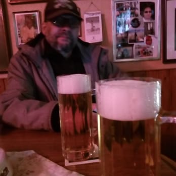 Peter's Bier-Bar - Captn Neukölle - Beer Garden Near Me - Berlin, BE