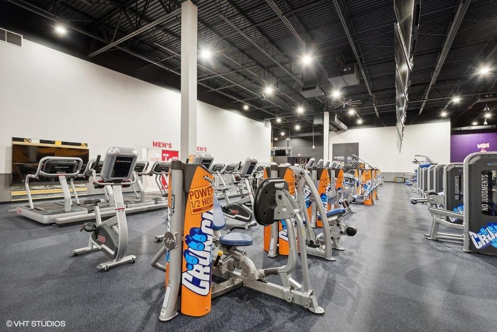 Crunch Fitness - Regency Park Image