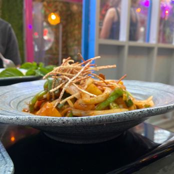 ViV - Cashew King with Shrimp - Thai Near Me - New York, New York ViV - Cashew King with Shrimp - Thai Near Me - New York, New York