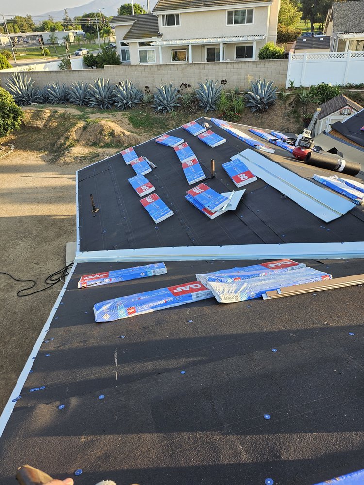 Slide of Citizen Premier Roofing