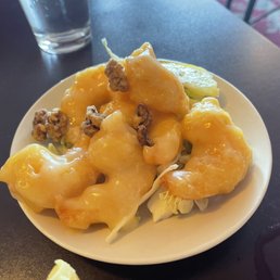 Walnuts Prawn Salad