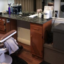 Hot Heads Barber Shop