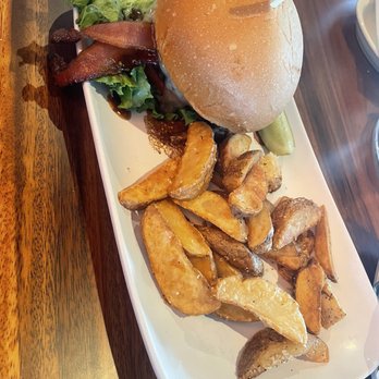 Hula Bay Club - HULA BAY BURGER - Seafood Near Me - Tampa, Florida Hula Bay Club - HULA BAY BURGER - Seafood Near Me - Tampa, Florida