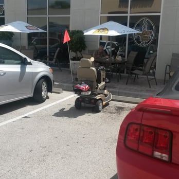 The Original Egg - The elderly roll hard to get here . food is worth it. But parking should be better enforced.... - Breakfast & Brunch Near Me - Sarasota, Florida