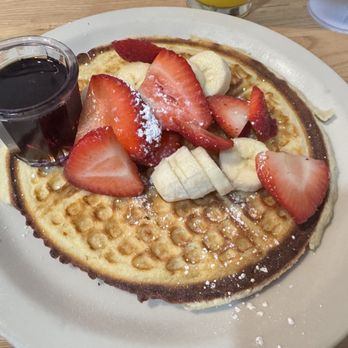 The Biscuit Basket - Sundial Waffle with strawberries and bananas - Southern Near Me - Modesto, California