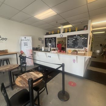 Juice Me Too - Inside- very clean - Juice Bars & Smoothies Near Me - Austell, Georgia
