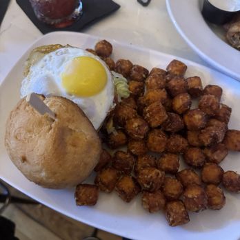 Johnny Black's LakeHouse - AM  Burger - American Near Me - Lake Orion, Michigan