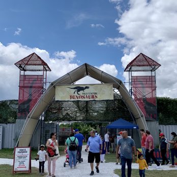 Field Station: Dinosaurs - Amusement Parks Near Me - Leonia, New Jersey