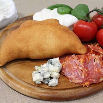 Sciura Maria - Zola: pomodoro,mozzarella,gorgonzola,salame piccante - Friterie Near Me - Milan, Michigan Sciura Maria - Zola: pomodoro,mozzarella,gorgonzola,salame piccante - Friterie Near Me - Milan, Michigan