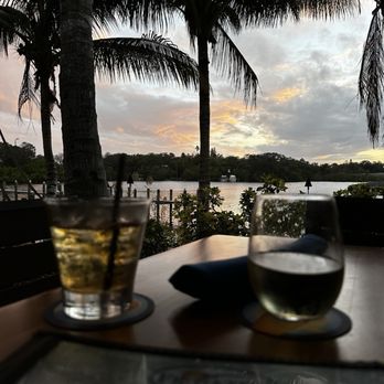 Frigate's Waterfront Bar and Grill - Seafood Near Me - Melbourne, Florida