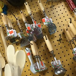 Basket & Pottery Alley