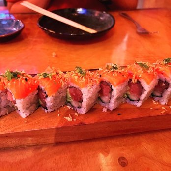 Lucky Robot Restaurant - Sushi Bars Near Me - Austin, Texas Lucky Robot Restaurant - Sushi Bars Near Me - Austin, Texas