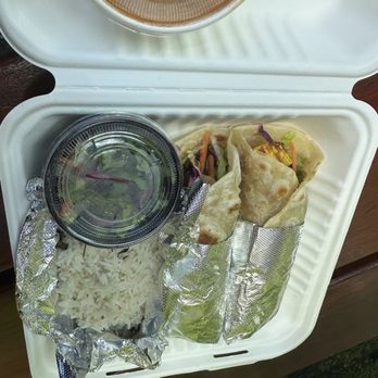 The Roll Pod - Butter Chicken Roll Pod Combo - Food Trucks Near Me - Seattle, Washington