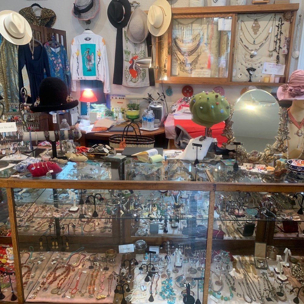 Successories in the Button Box - Accessories Near Me - Pacifica, California