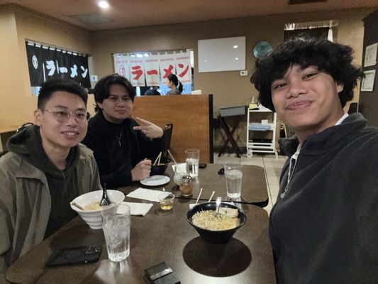 Tosh's Ramen-State Street by null