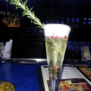 Hard Rock Cafe - Ok... Now that's a Christmas pomegranate prosecco! - Burgers Near Me - Honolulu, Hawaii