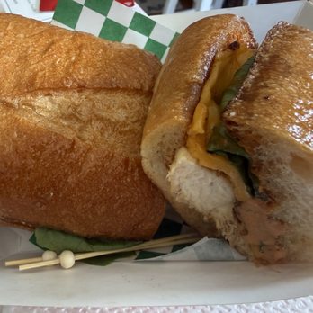 Charlies Food Trailer - Chicken sandwich - Food Trucks Near Me - Concord , California Charlies Food Trailer - Chicken sandwich - Food Trucks Near Me - Concord , California