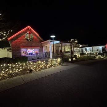 The Loveless Cafe - Breakfast & Brunch Near Me - Nashville, Tennessee The Loveless Cafe - Breakfast & Brunch Near Me - Nashville, Tennessee