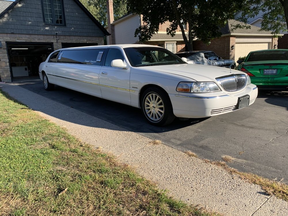 ONTARIO LUXURY LIMOUSINE Updated August 2024 Request a Quote