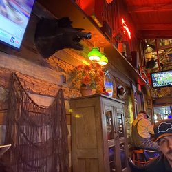 Calhoun's - Cute decor