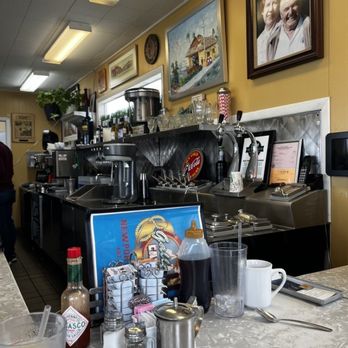Galley Cafe - Cute set up - Breakfast & Brunch Near Me - Newport Beach, California Galley Cafe - Cute set up - Breakfast & Brunch Near Me - Newport Beach, California