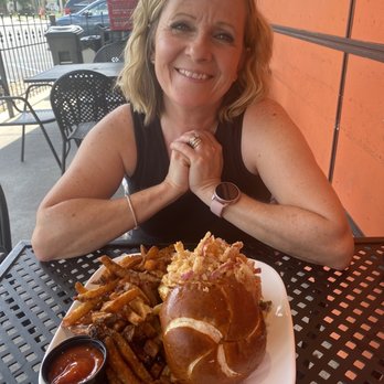 Kuma's Corner - Patio seating - American Near Me - Indianapolis, Indiana