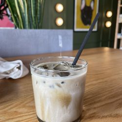 Ohayo Cafe - Hojicha latte