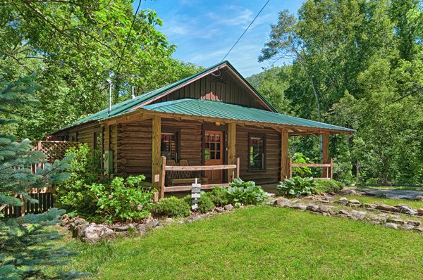 Asheville Log Cabin Rentals by null
