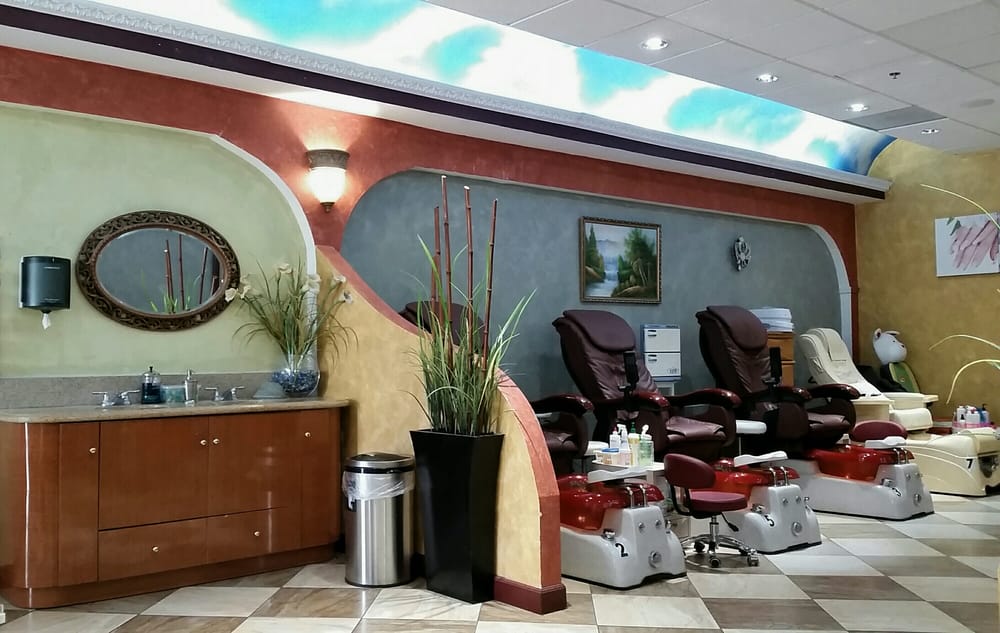 LE NAILS & SPA Updated August 2024 26 Photos & 34 Reviews 1365 N