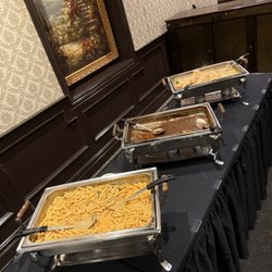 Bottagra - Penne vodka, chicken Marsala, chicken francese