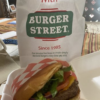 Burger Street - Deluxe Cheeseburger - Burgers Near Me - Plano, Texas