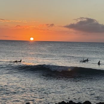 Sunset at Turtle Bay - Sunset view from the bar. - Cocktail Bars Near Me - Kahuku, Hawaii Sunset at Turtle Bay - Sunset view from the bar. - Cocktail Bars Near Me - Kahuku, Hawaii