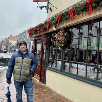 Martin's Tavern - Outside - Breakfast & Brunch Near Me - Washington, DC, District of Columbia Martin's Tavern - Outside - Breakfast & Brunch Near Me - Washington, DC, District of Columbia
